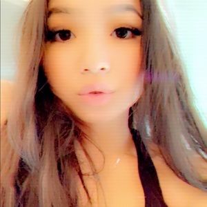 Meet your Posher, Leah